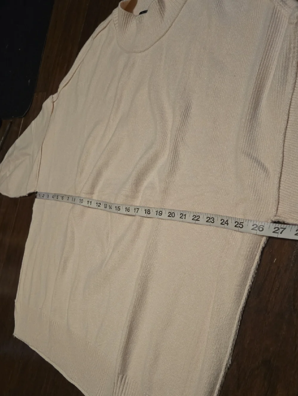 Zesica Cream Sweater Size XL - Picture 6 of 8